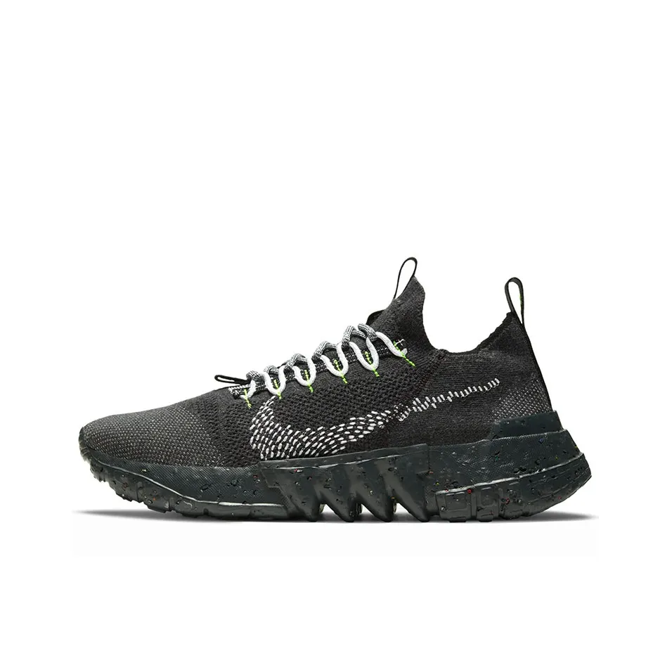 women nike running shoes in black