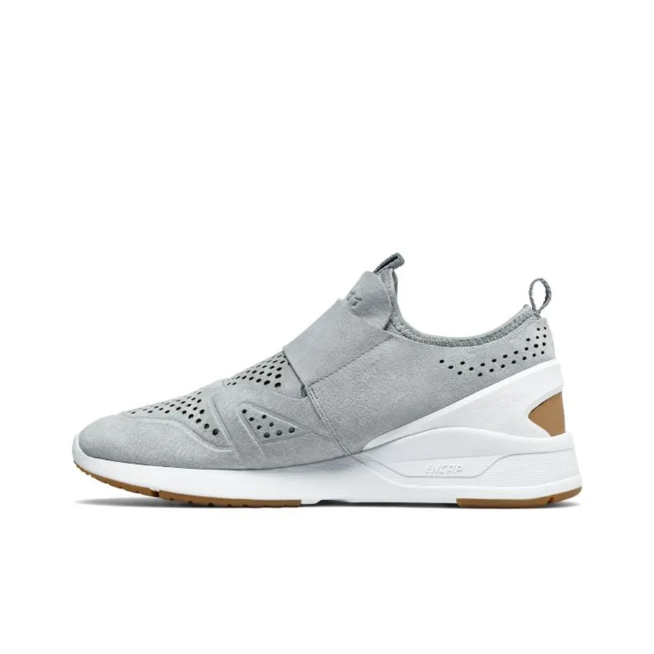 New Balance 111 Grey