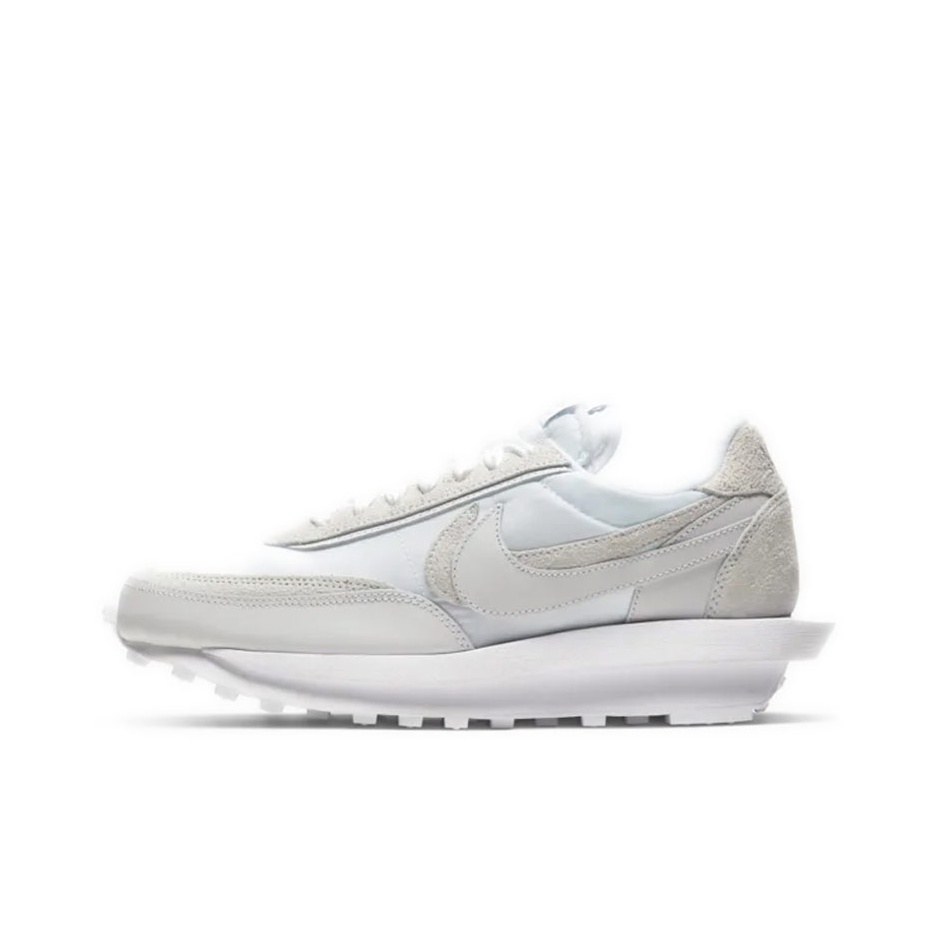 nike waffle sacai women's