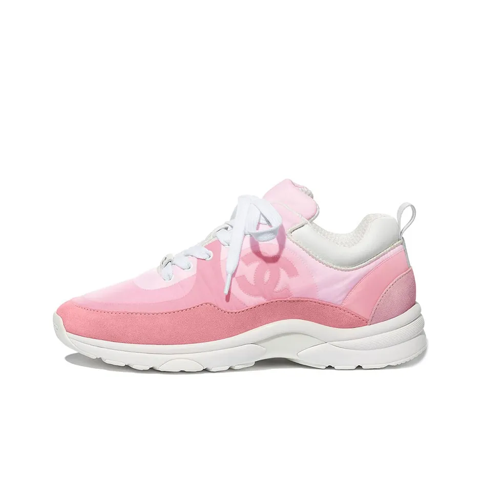 chanel bianca Women's Suede Calfskin Sneaker 'Pale Pink' Women's