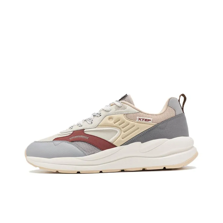 XTEP Light-year 3.0 Anti-Slip Wear-Resistant Low-Top Sports Lookalike Shoes Men's Red Gray