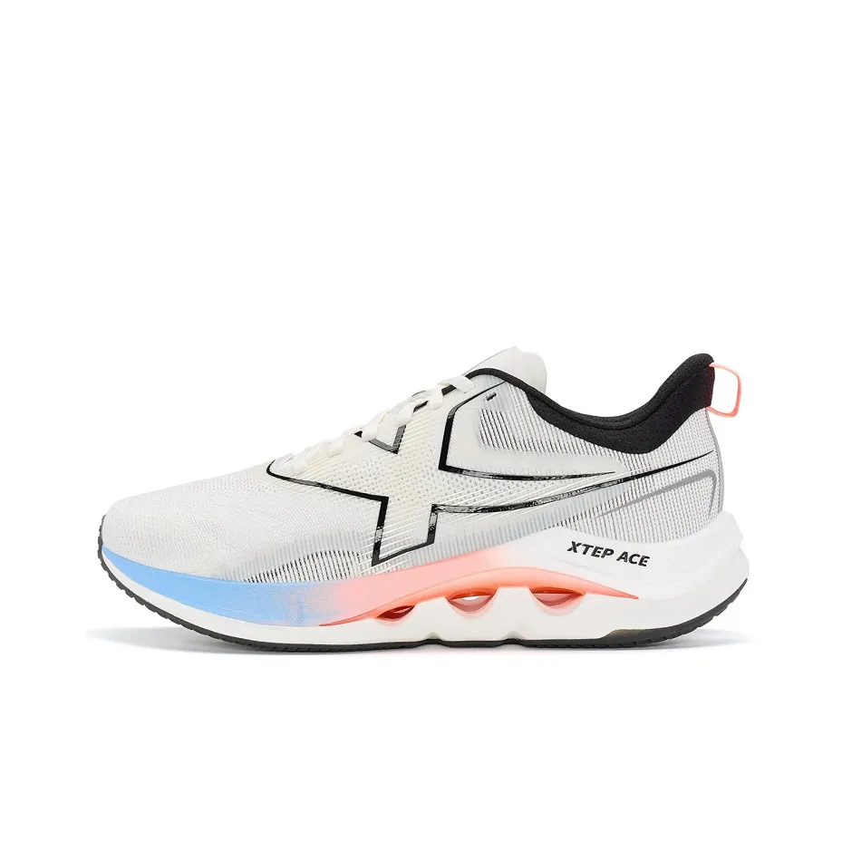 XTEP Speed 4,0 Pro Slip-on Устойчивый к истиранию Амортизаторы Низкий Топ Беговые кроссовки Мужские Белый Черный