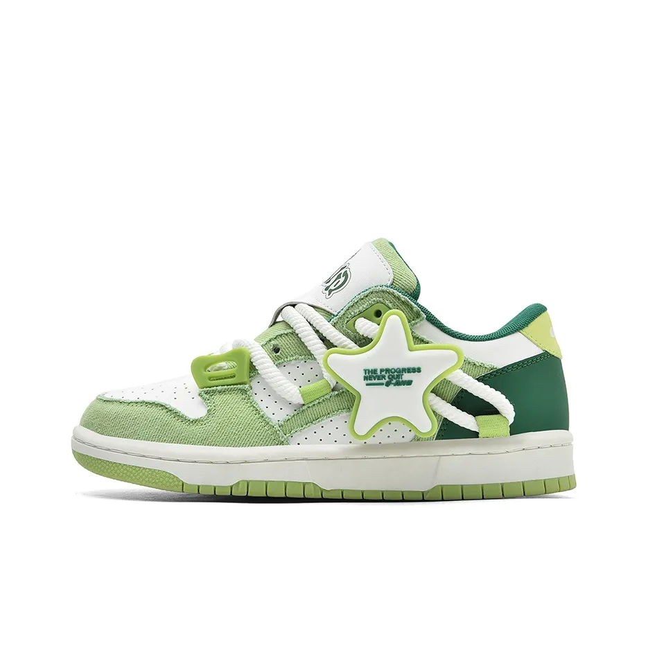 Q AND Quindale Low Top Skateboard Shoes Unisex White Green