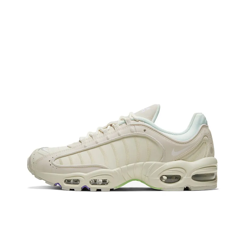 white hi top camo air max
