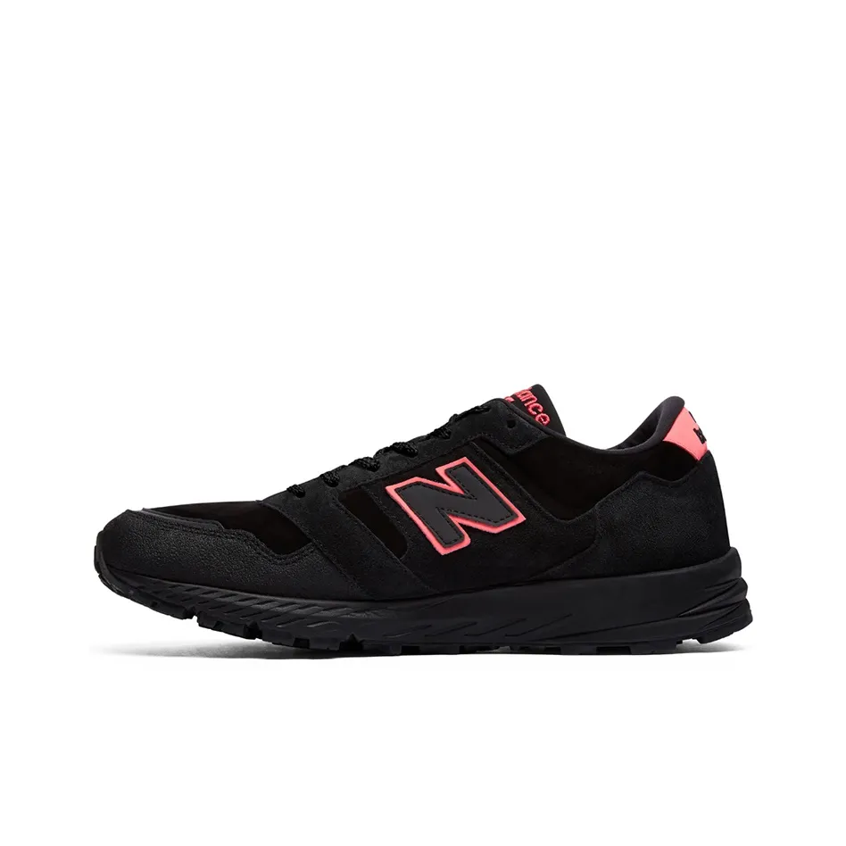 Жіночі кросівки нью баланс new balance 327 MiUK Black Highlighter Pink