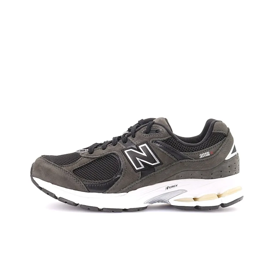 New Balance 2002R Black Grey