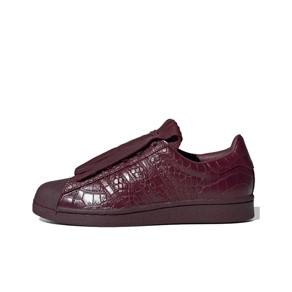 noble maroon