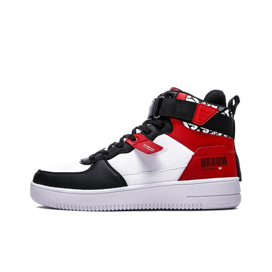 XTEP Wear Resistant High Top Skateboard Shoes Men's White Red Black