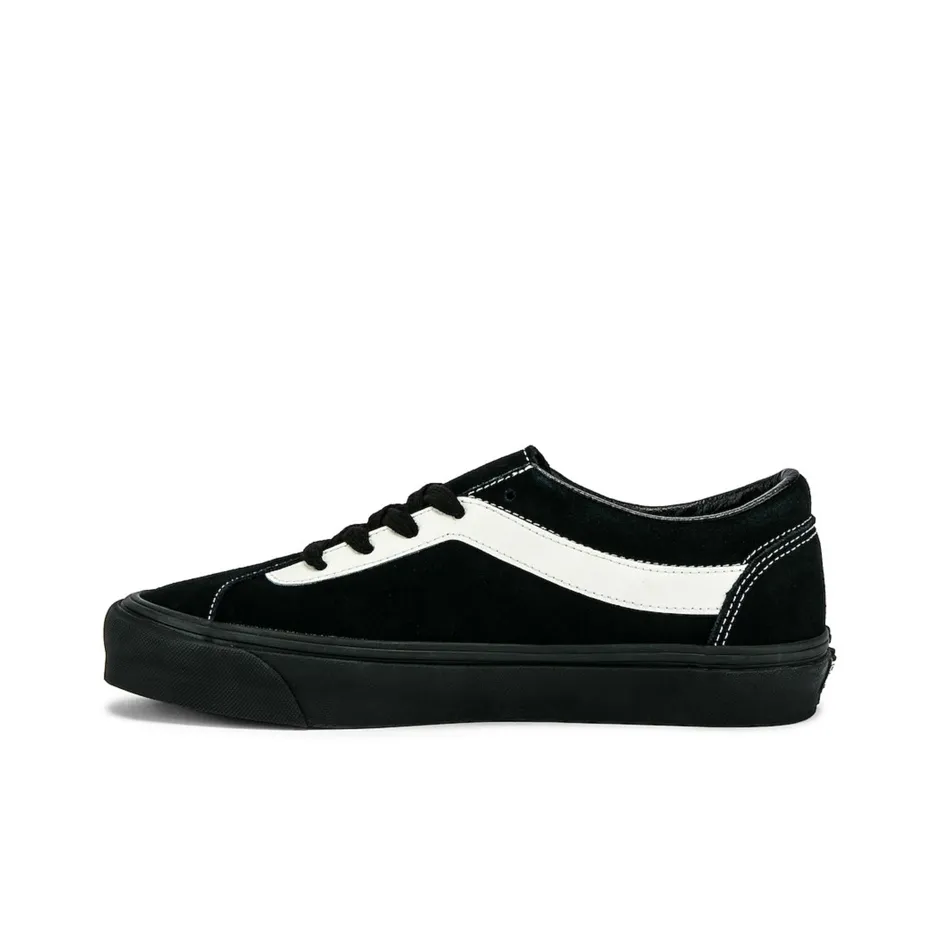 Vans Bold Skateboard Shoes Unisex Low Top Black/White