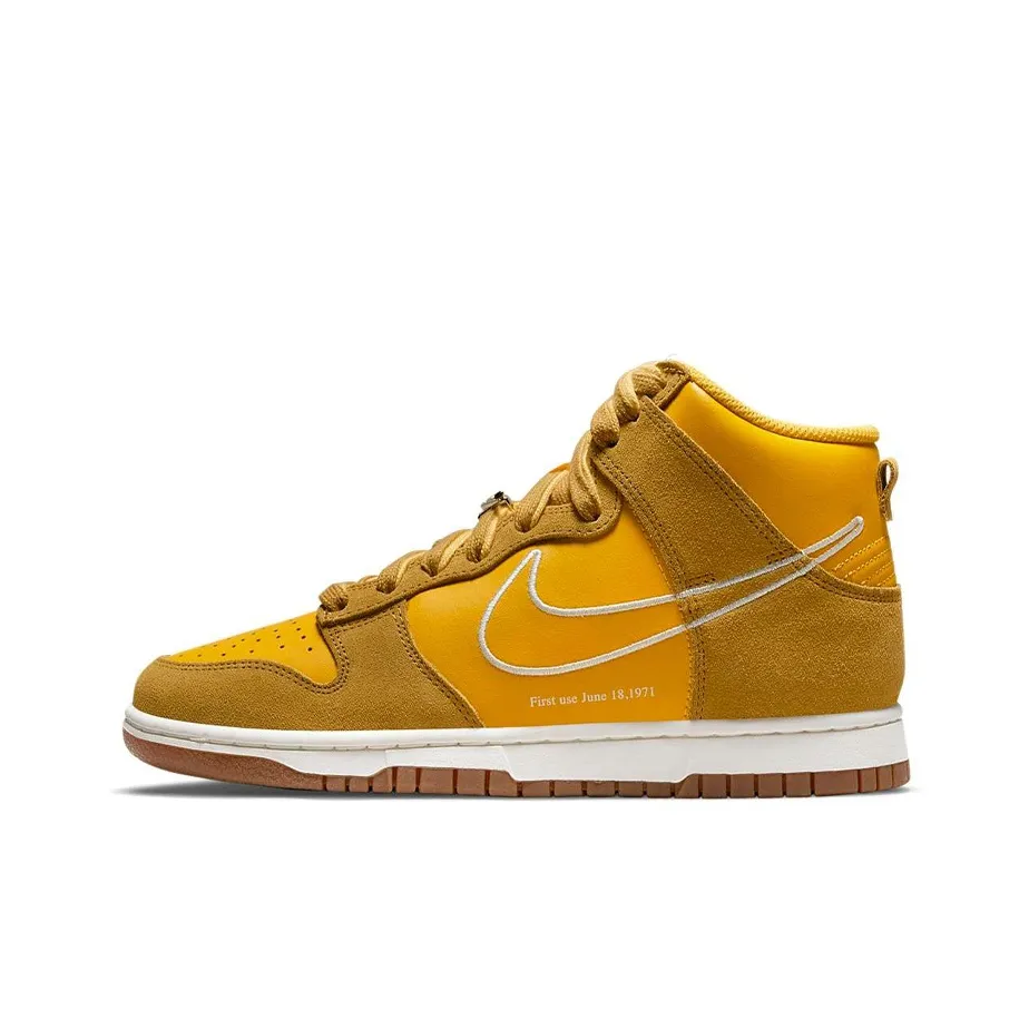 Nike Dunk High First Use University Gold Women's