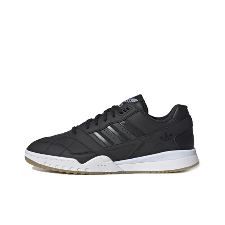 Adidas A.R. Trainer Core Black