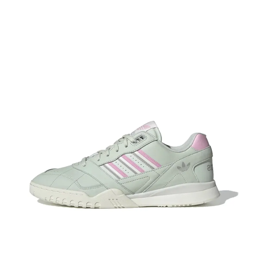 Adidas A.R. Trainer Linen Green