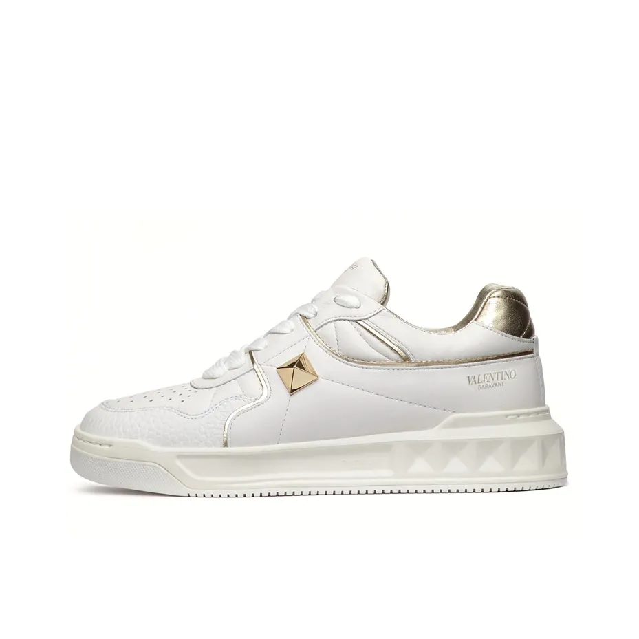 Valentino One Stud GARAVANI Low Top Skateboard Shoes Women's White
