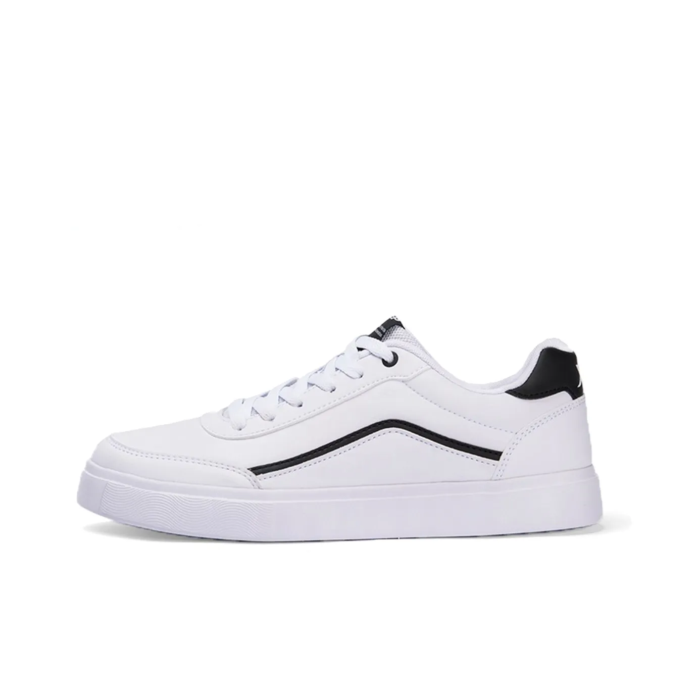 XTEP Coverage Anti Slip And Wear Resistant Low Top Skateboard Shoes Men's White Black