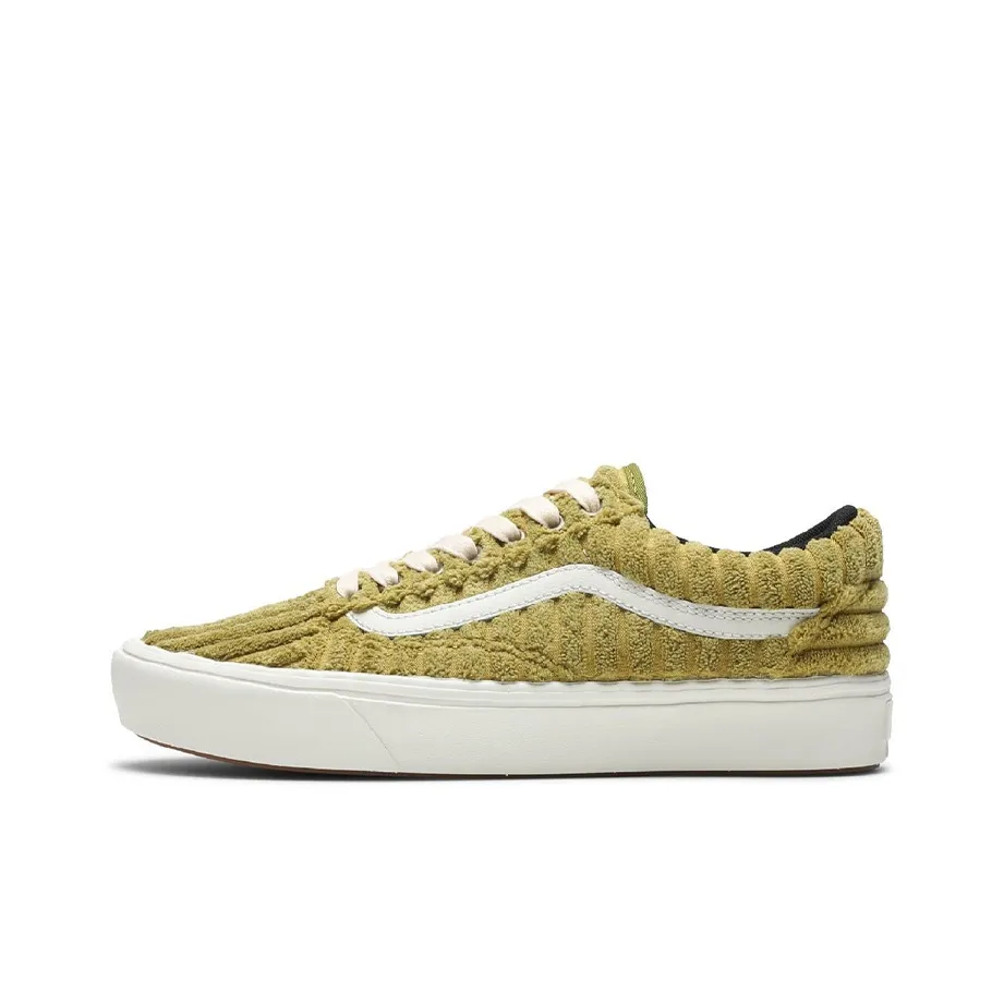 Vans ComfyCush Old Skool 'Jumbo Corduroy Guacamole'