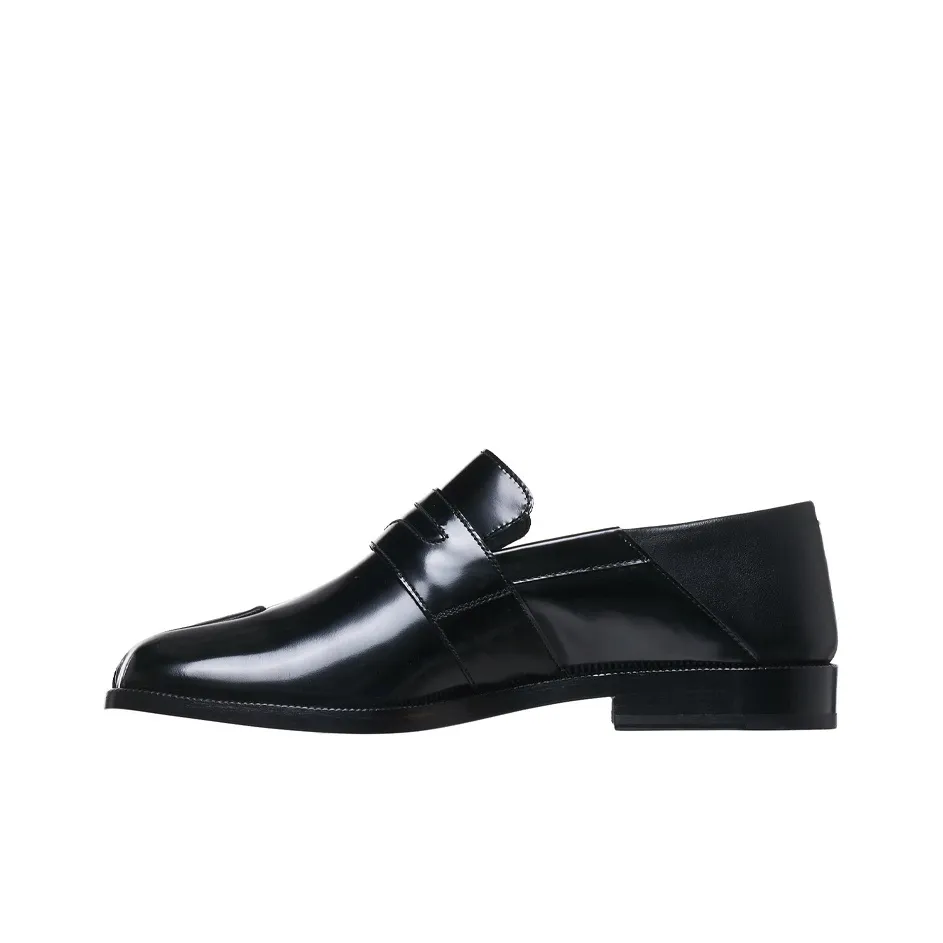 Maison Margiela Tabi Toe Slip On Loafers Women's