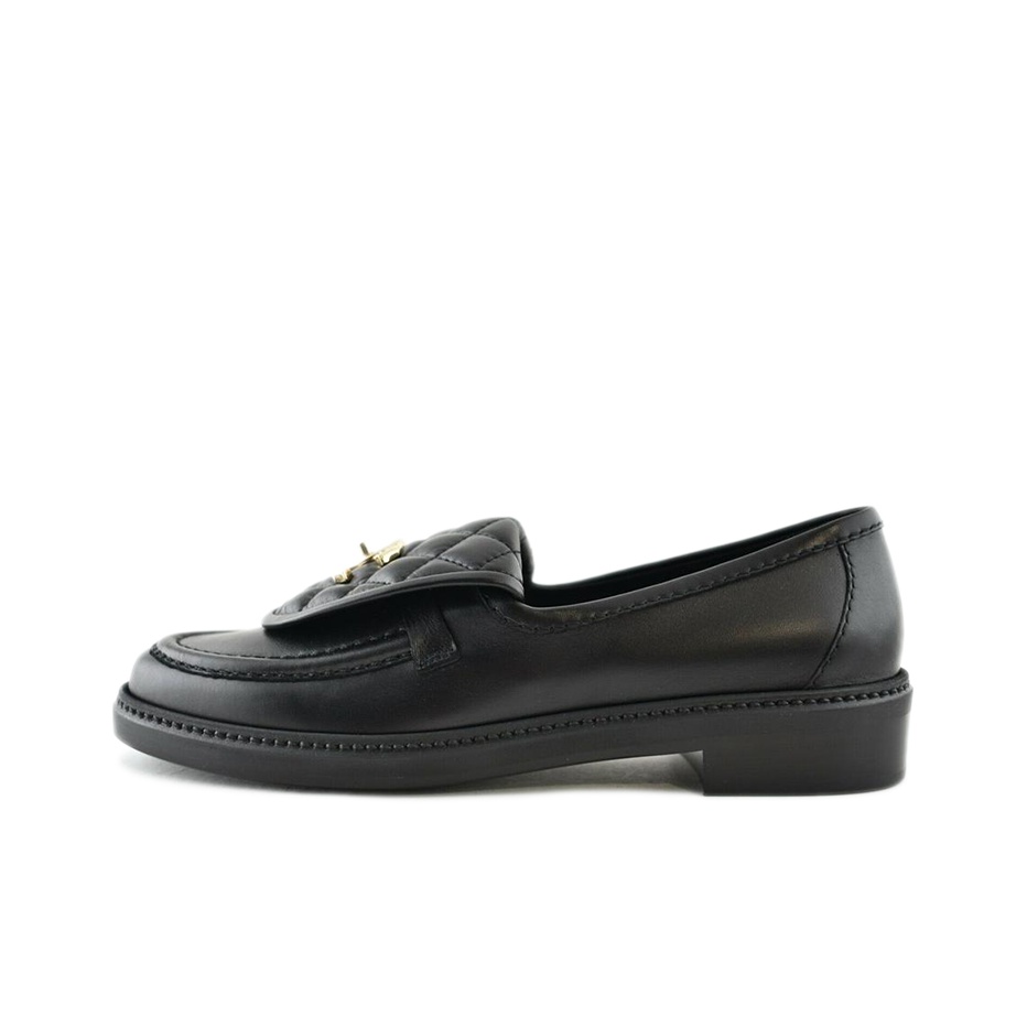 Discover the Best Women's Chanel Loafers for 2025