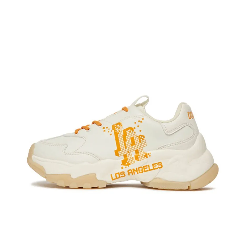 MLB Big Ball Chunky Pixel LA Cushioning Anti Slip And Wear Resistant Low Top Chunky Sneakers Unisex White Orange