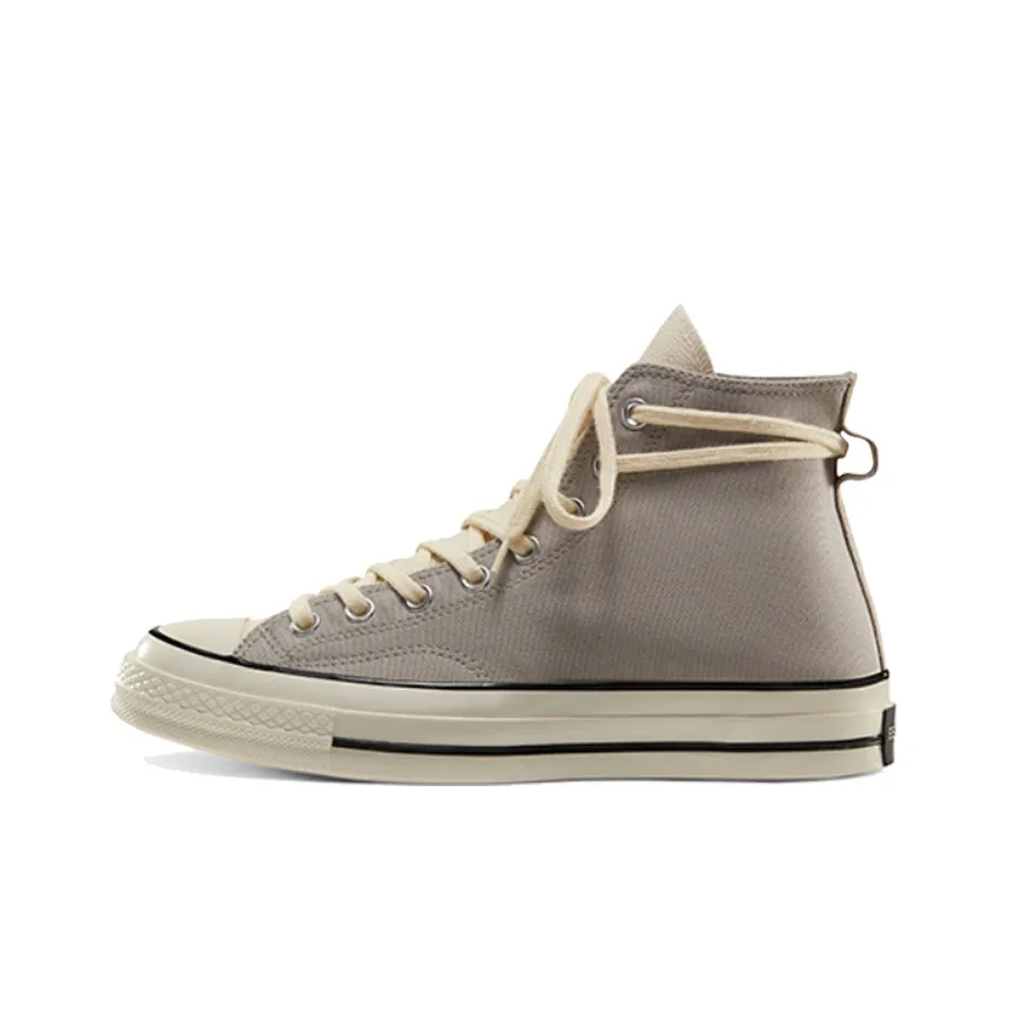 Converse Chuck Taylor All Star Lugged Canvas academy Sneakers 572461C