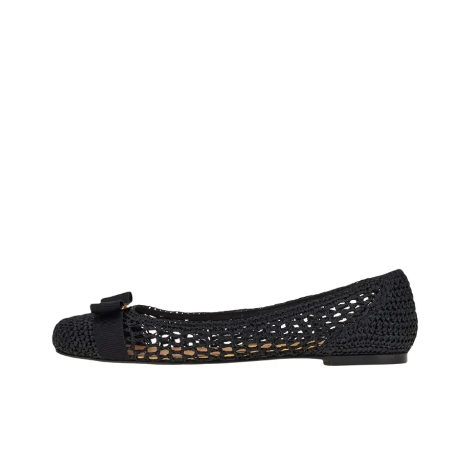 FERRAGAMO Vara Bow Ballerina Shoes
