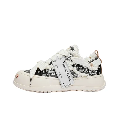 SMILEREPUBLIC Laugh Series Кеды Low Top Черные Унисекс