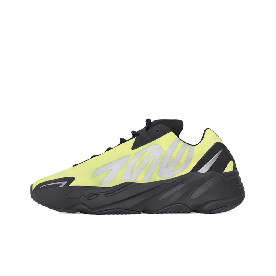 yeezy 700 mnvn cleaning