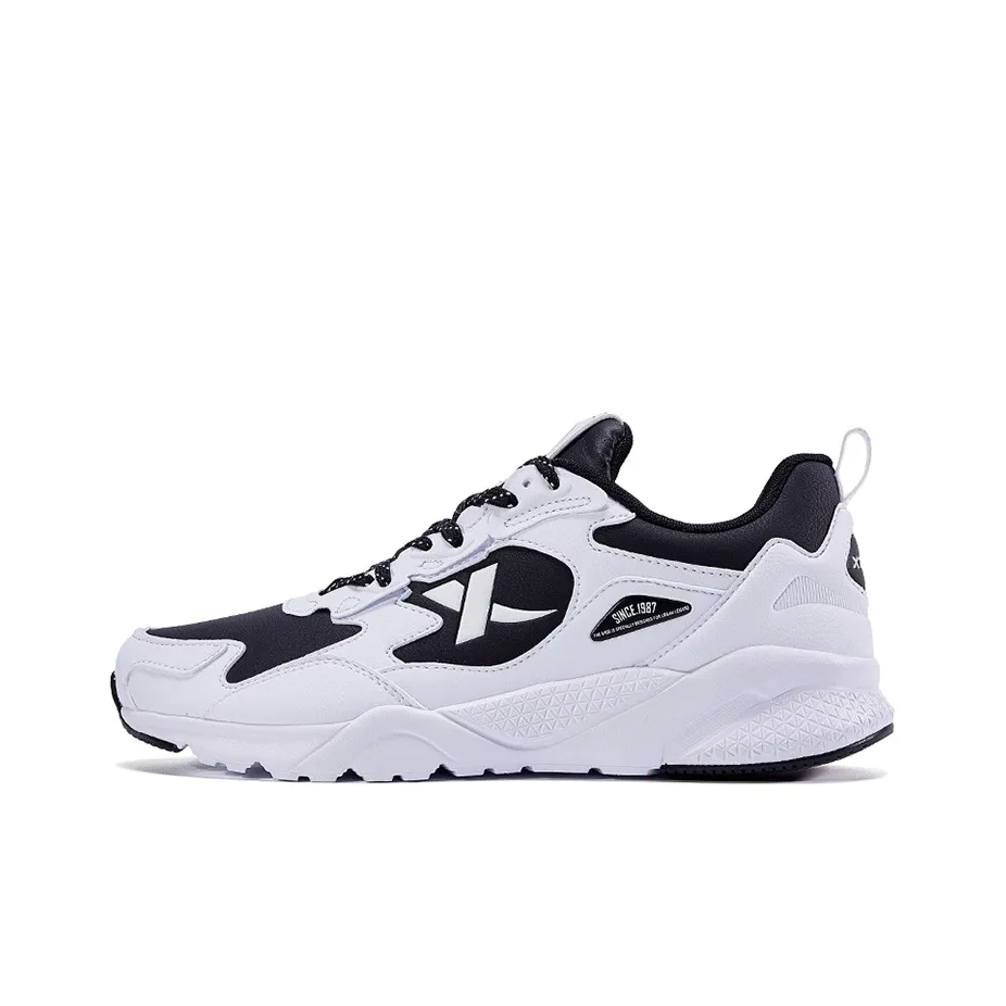 XTEP Низкие кеды для мужчин