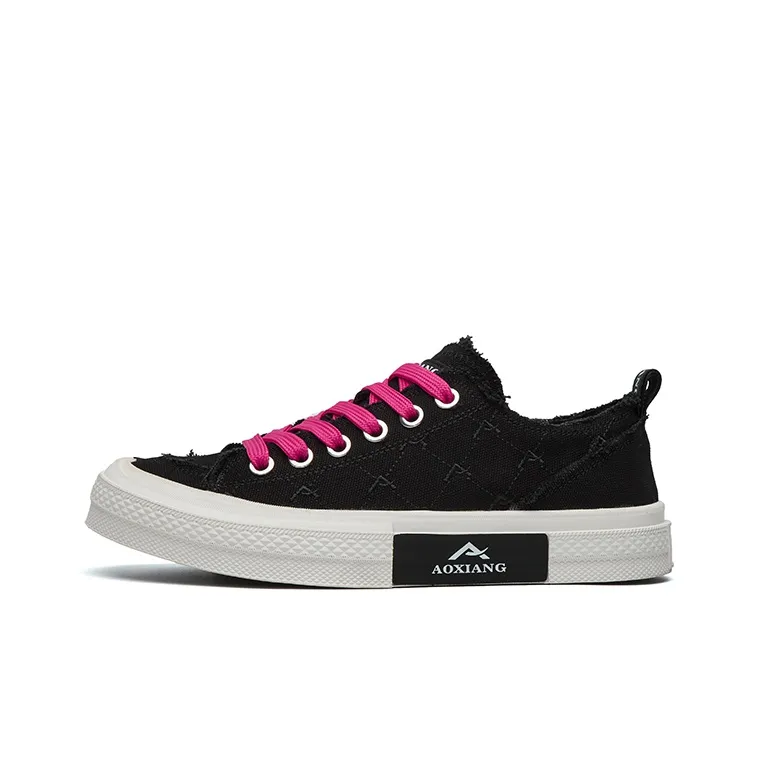 Oak Elephant Slip-Resistant Breathable Low-Top Canvas Shoes Unisex