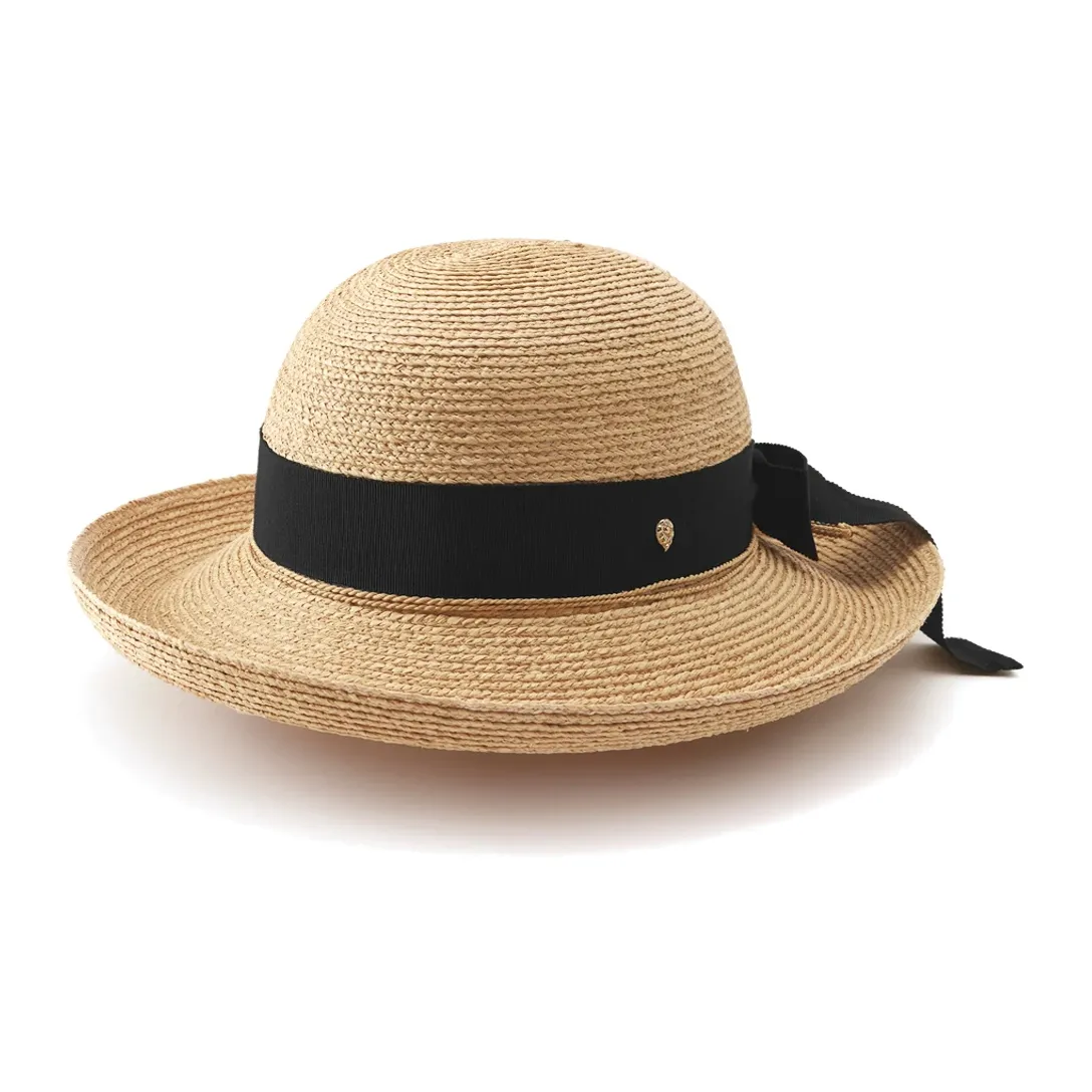 Helen Kaminski Шапки и Кепки Женские Бежевые