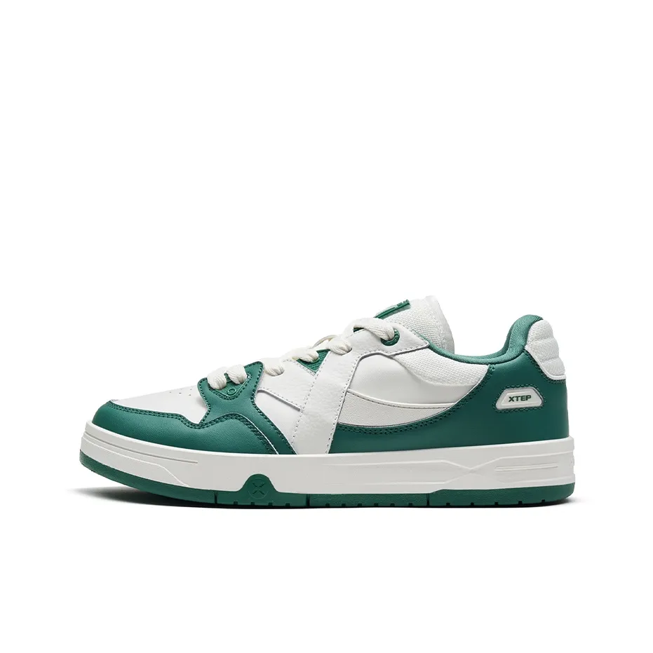 XTEP MAXX1.0 Slip-Resistant Low-Top Skateboard Shoes Men's Deep Turquoise/Sail White