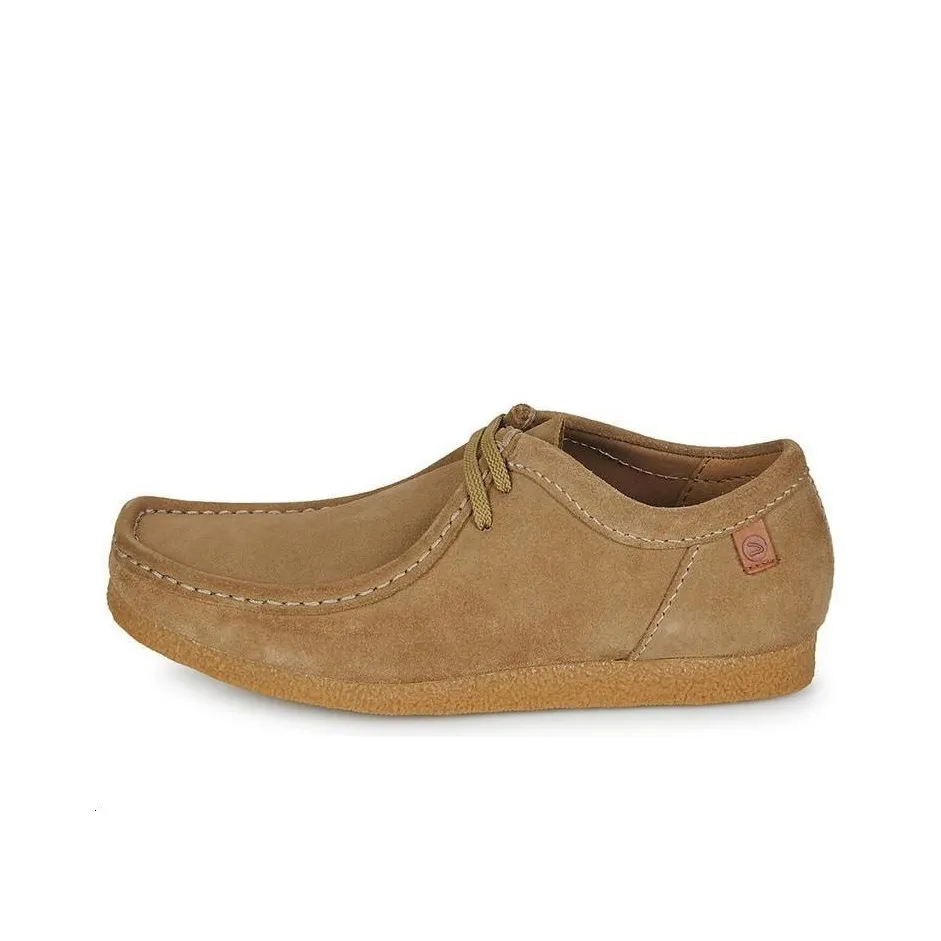Clarks Casual Shoes Men's Beige
