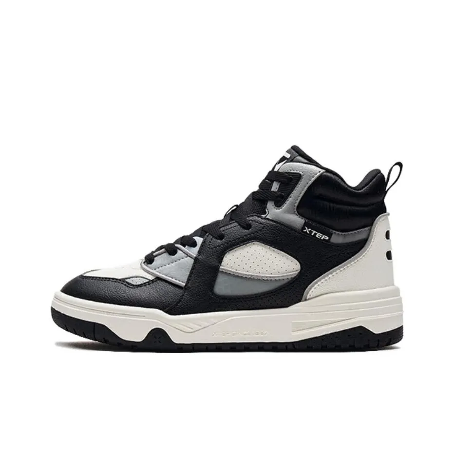 XTEP Wear resistant And Lightweight High Top Skateboard Shoes Men's Black White Gray