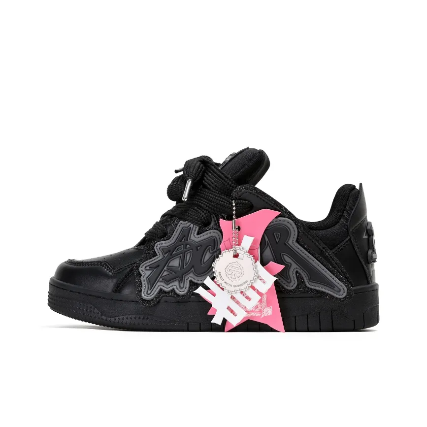 ADCDAVINCI ADCDAVINCI Baby
s Breath Low Top Skateboard Shoes Unisex Black
