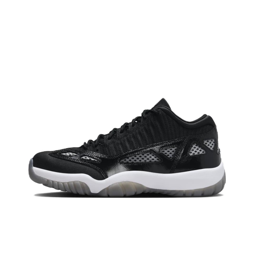 Retro 11s black and white on sale