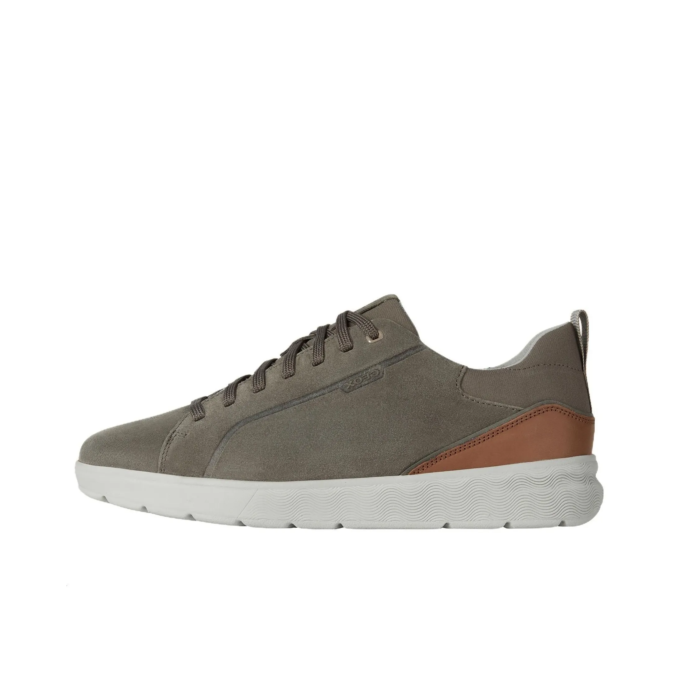 GEOX Low Top Skateboard Shoes Men's Taupe