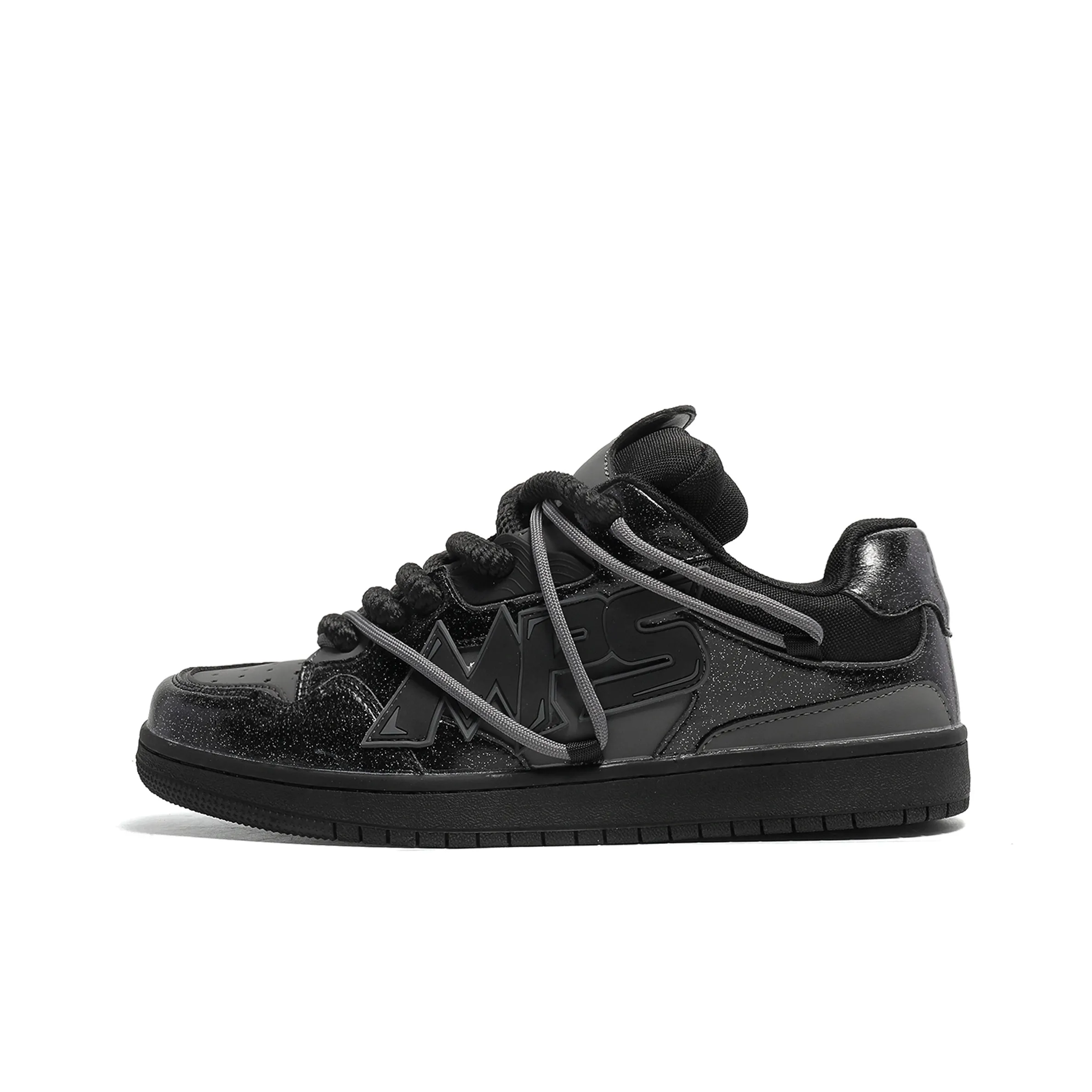 MR.PESIN Baby's Breath Threaded Low Top Skateboard Shoes Unisex Black