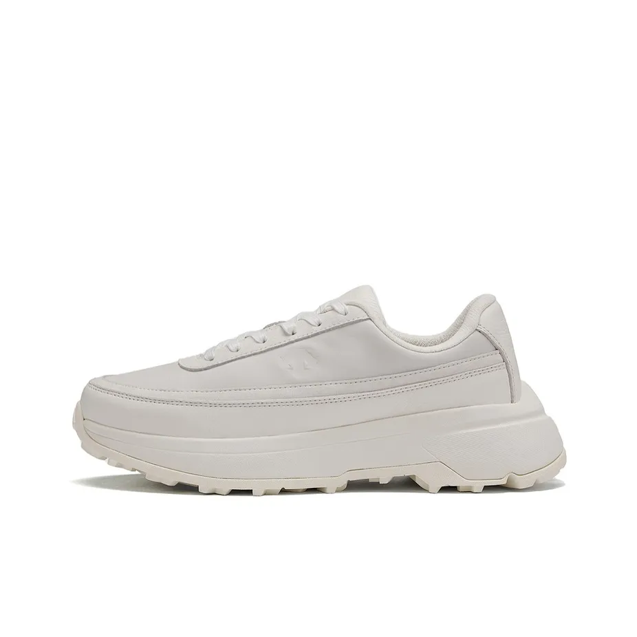 DESCENTE MODERN STYLE Breathable Low Top Casual Shoes Women's White
