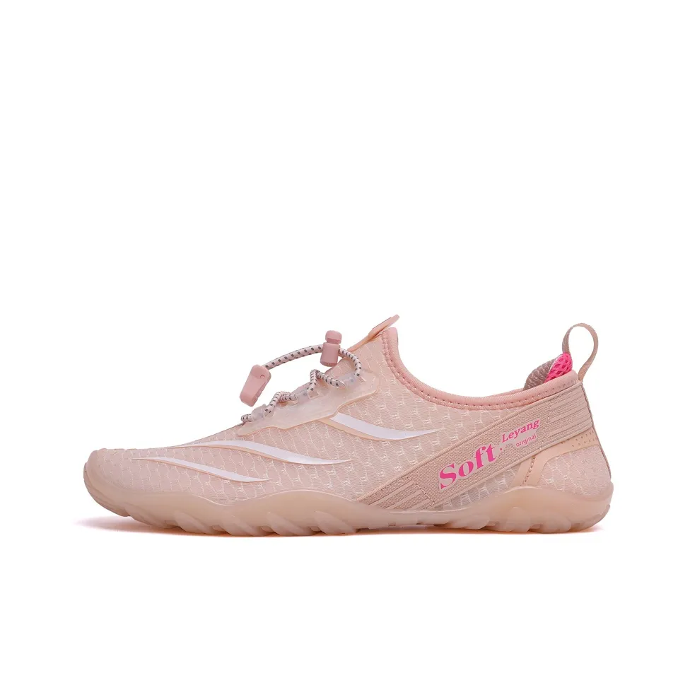 Leyang Anti Slip Wear Resistant Low Top Training Shoes Women's Apricot