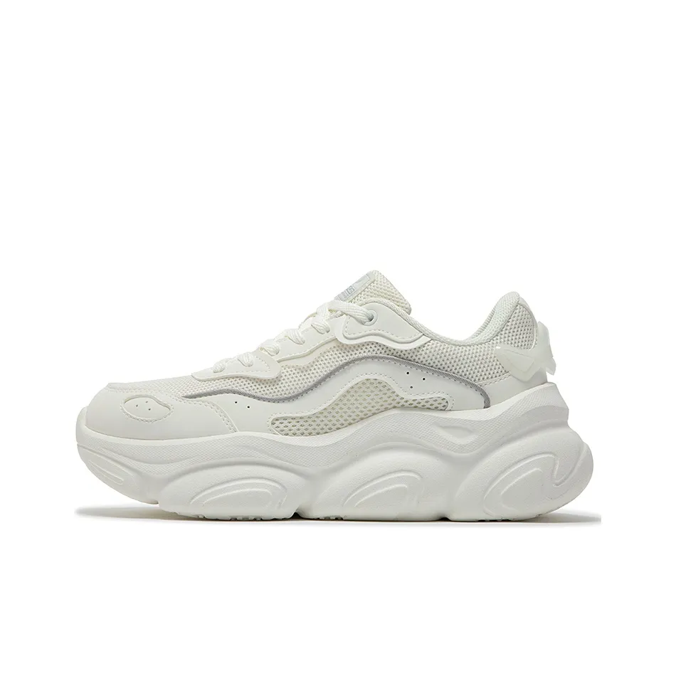 361° Moe Claws Shock Absorbers With Slip Resistant Features Low Top Casual Shoes Women's Feather White