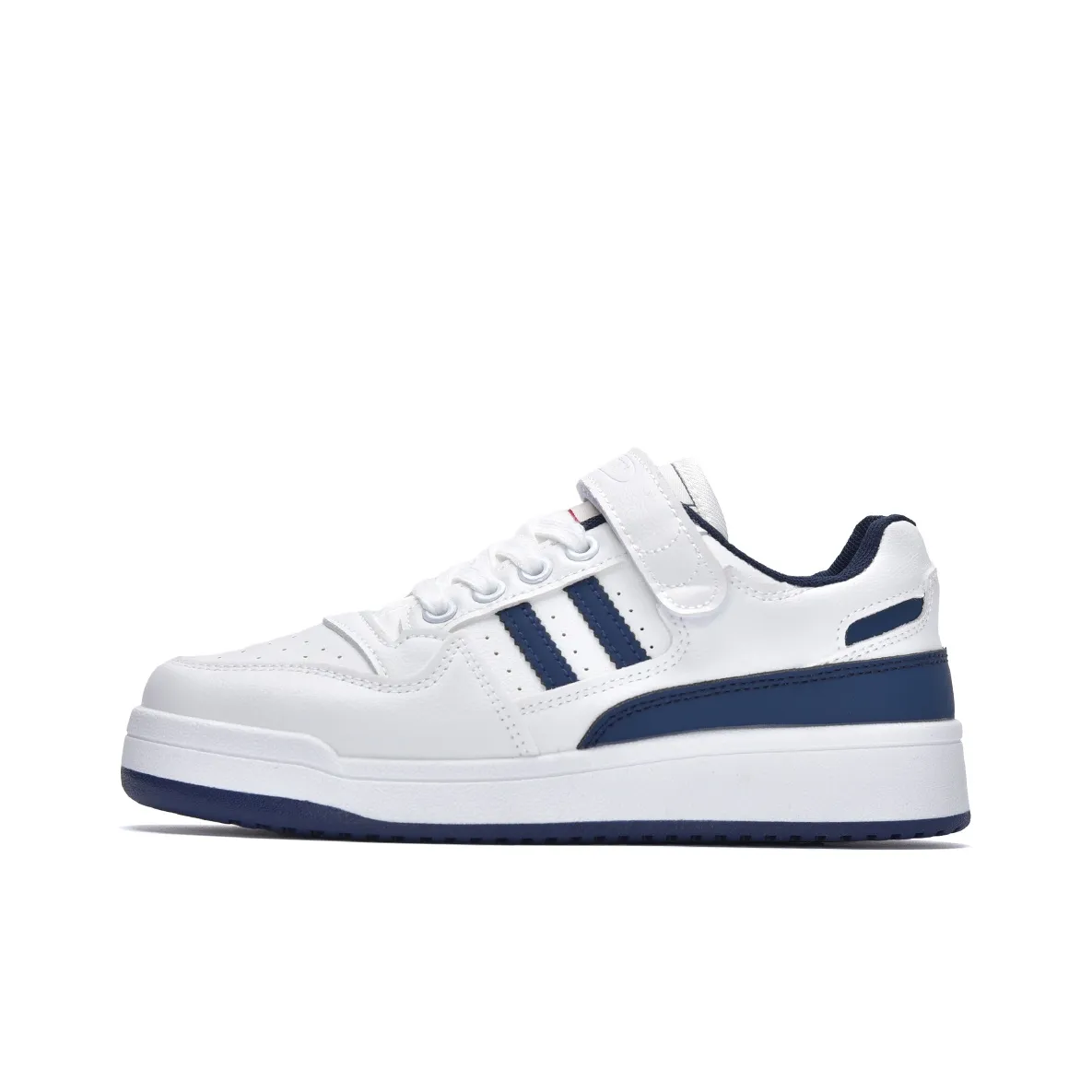 MISTERY Lightweight And Breathable Low Top Skateboard Shoes Women's