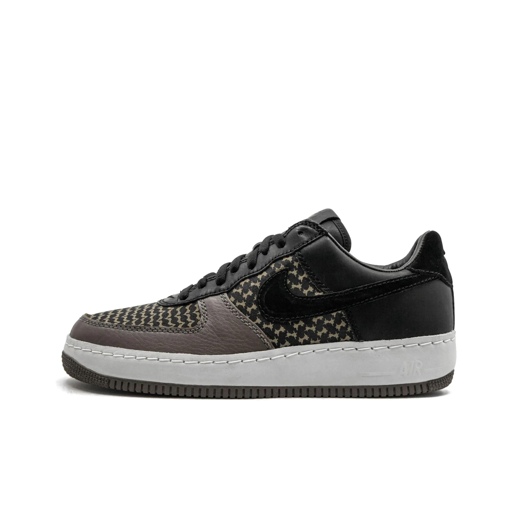 UNDEFEATED × Nike Air Force 1 Low \"Olive UNDEFEATED × Nike Air Force 1 Low 