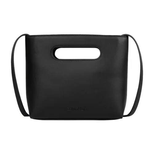Calvin Klein Сумки 010 Космический черный Женские