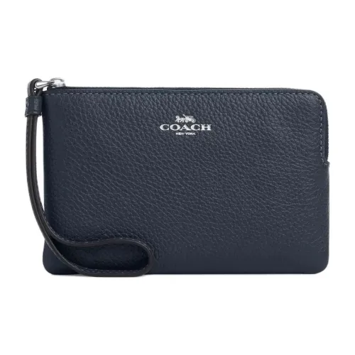 COACH Corner Zip Клатчи Женские