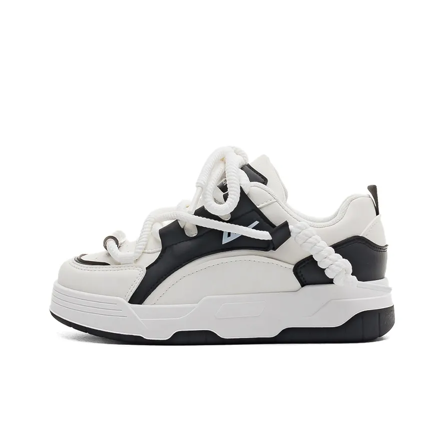 WARRIOR Increased Height And Wear Resistance WARRIOR Lifestyle Shoes Women's