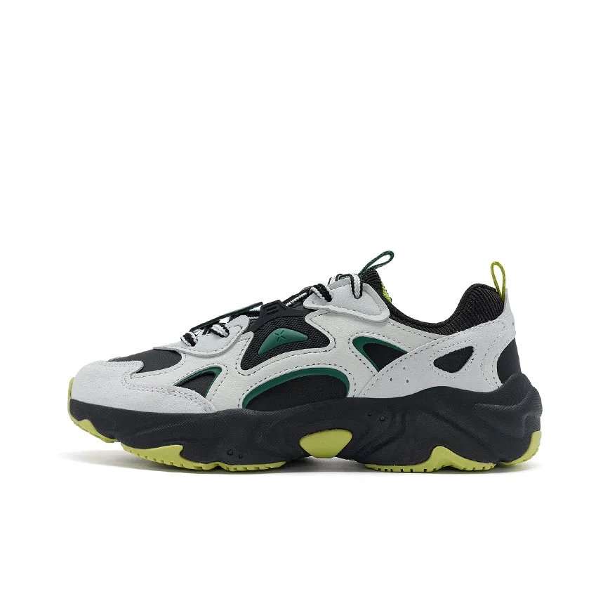 XTEP New Year Collection Slip-Resistant Low-Top Casual Shoes Men's Gray Black