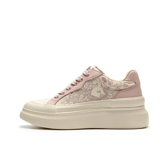 Talitaqoom Curious Cats Anti Slip Wear Resistant Lightweight Breathable Low Top Skateboard Shoes Women's Light Purple