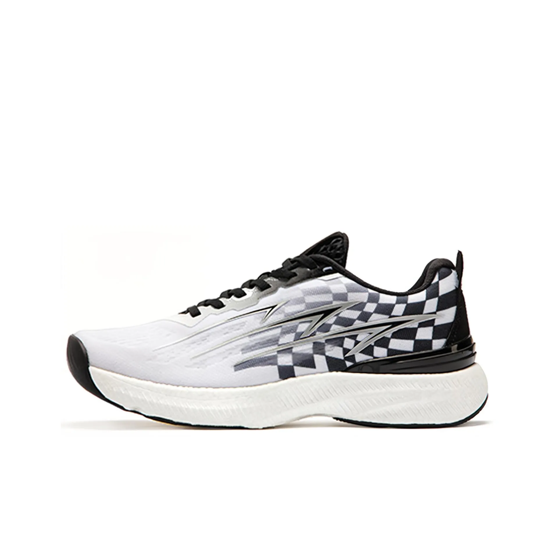 XTEP 100 Anti Slip And Wear Resistant Breathable Low Top Training Shoes Men's White Black