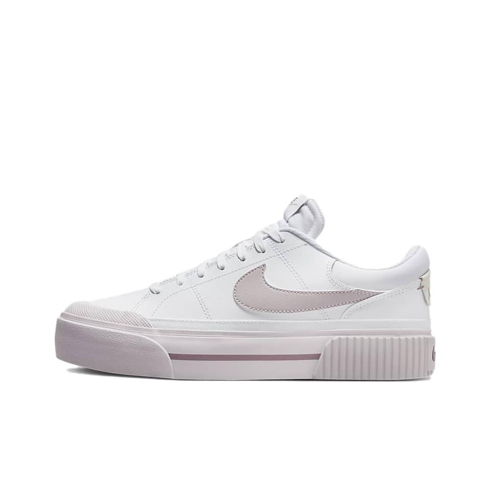 Nike flat bottom shoes best sale