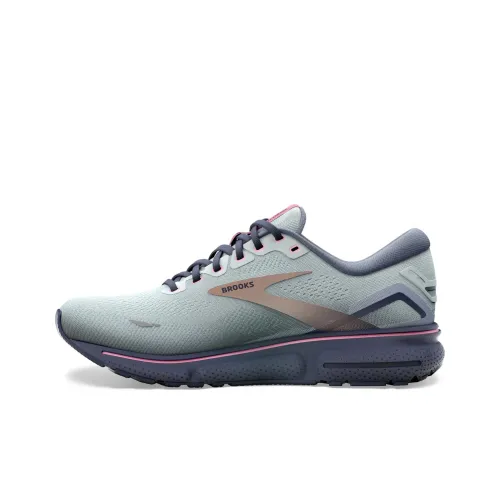 Brooks Ghost 15 Беговые кроссовки Низкие Женские