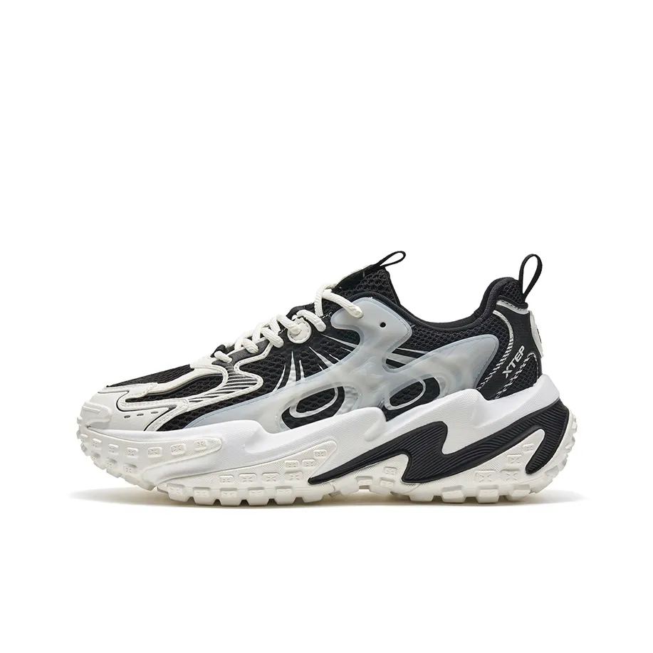 XTEP Chunky Sneakers Men's Low Top Black/Sail White